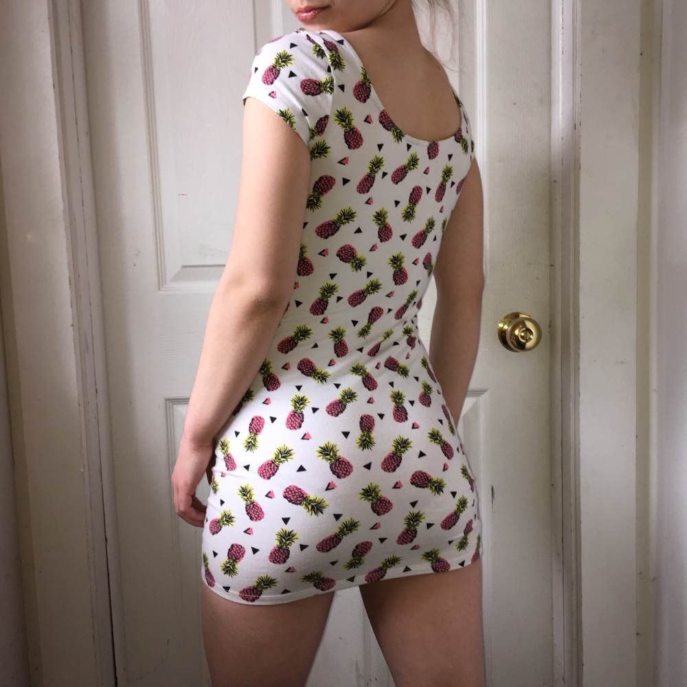 Pineapple-pattern bodycon mini dress